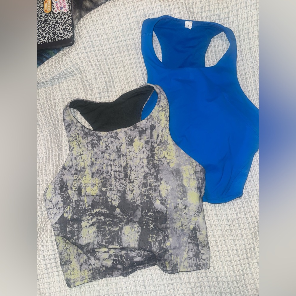 Lululemon invigorate tanks